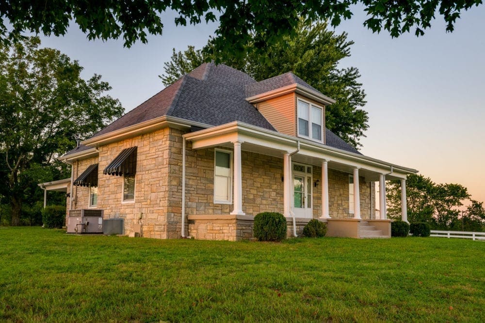 Photo of Historic Shelbyville TN Home 1146 Hwy 64 West